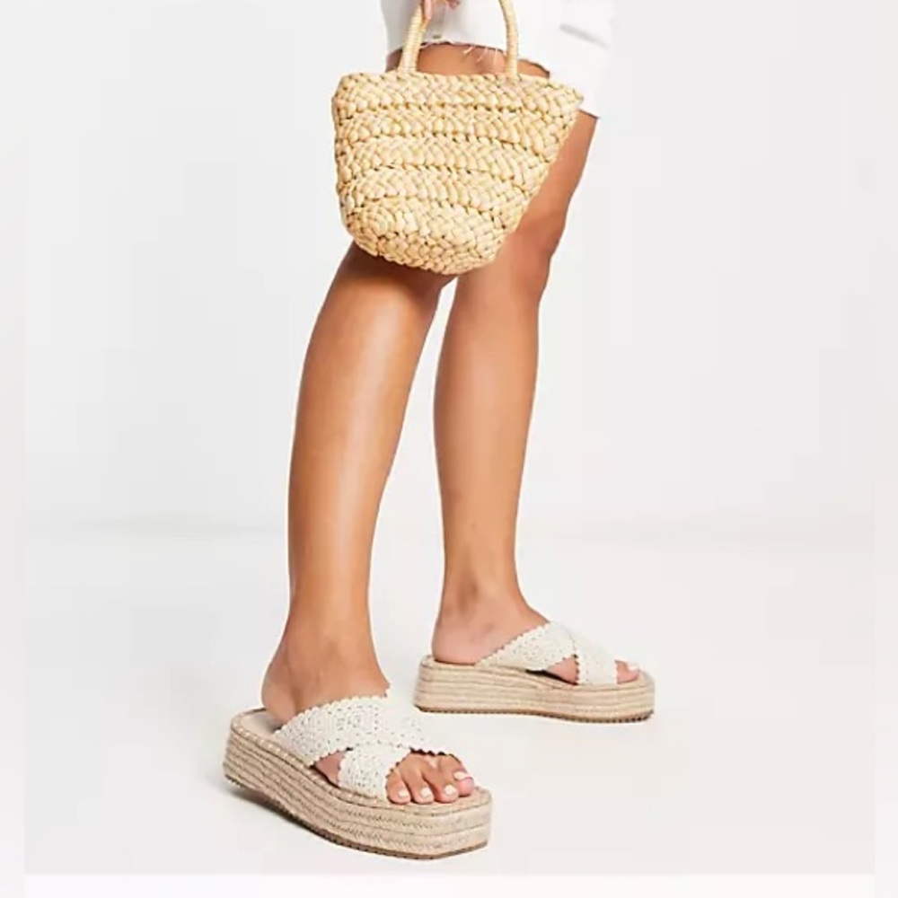 ASOS Platform sandals in beige. Size US 6.